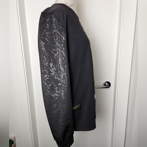 Black Sweatshirt with Peacock and Floral Design - Picture 3 of 11